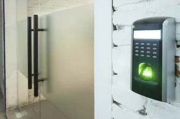 North Miami Beach Locksmith Store North Miami Beach, FL 305-506-2916 - 9a-business-locksmith